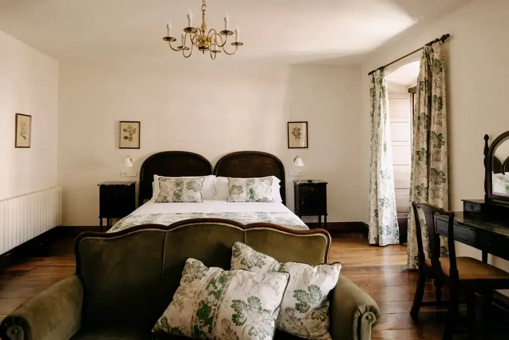 Junior suite room – Hotel PAX Casona del Busto